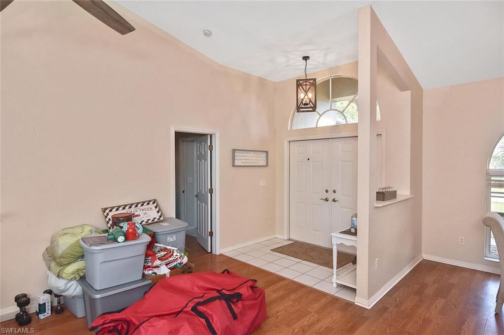 SAN CARLOS PARK - Residential