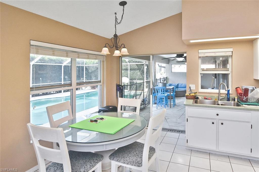 SAN CARLOS PARK - Residential