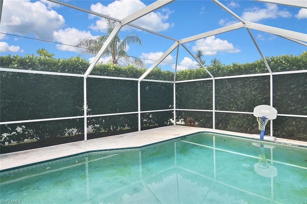 SAN CARLOS PARK - Residential