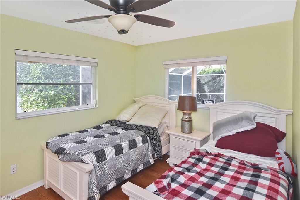 SAN CARLOS PARK - Residential