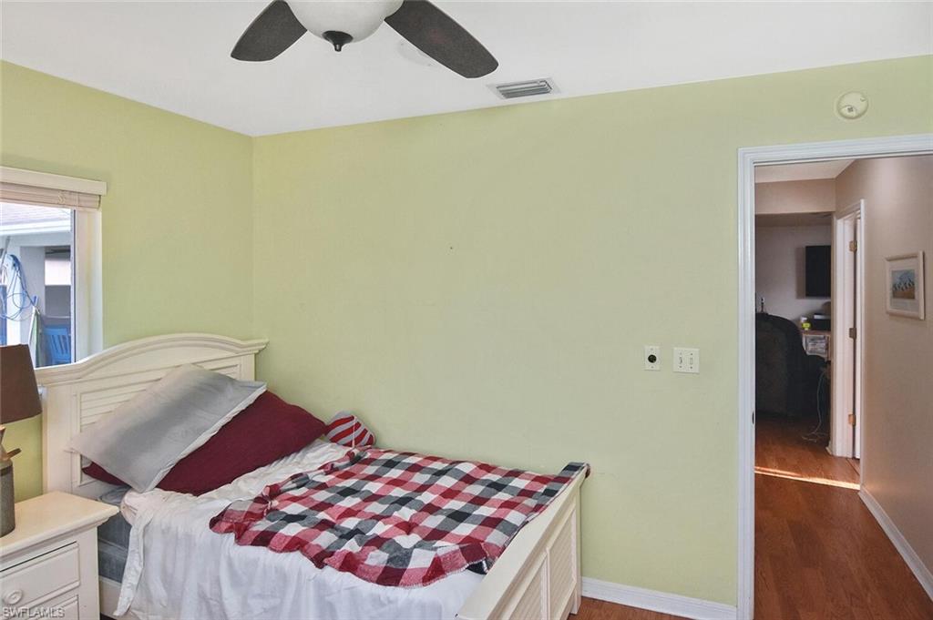 SAN CARLOS PARK - Residential