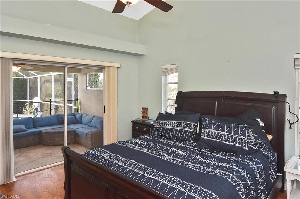 SAN CARLOS PARK - Residential