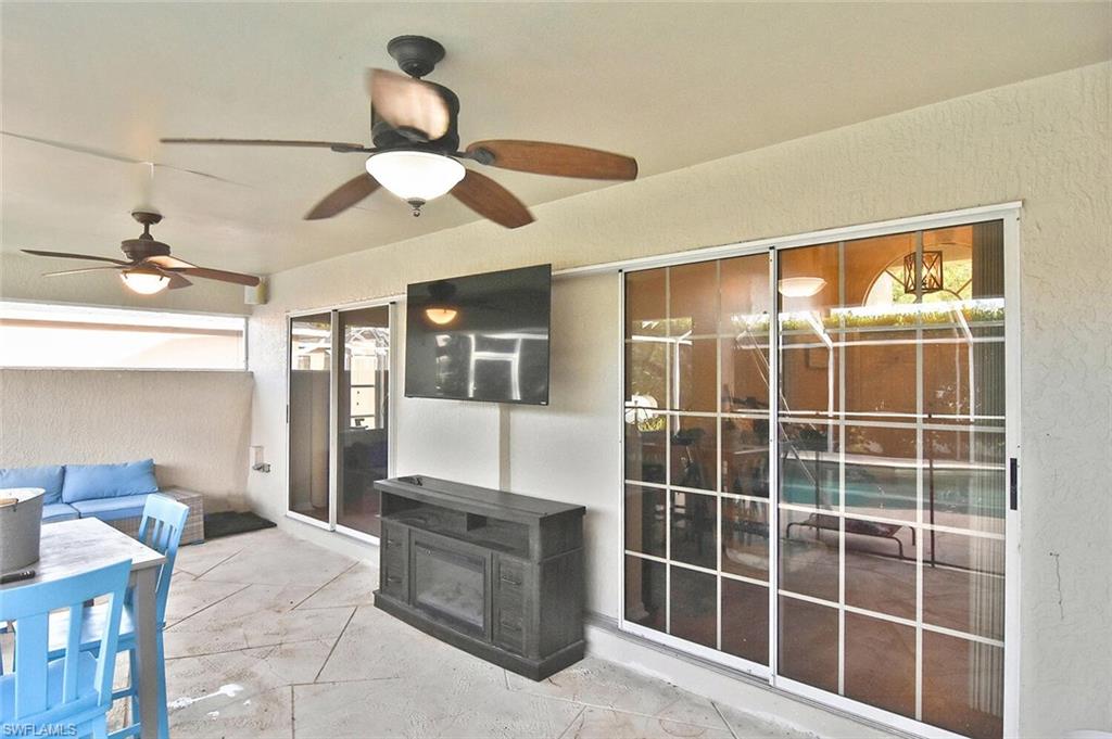 SAN CARLOS PARK - Residential