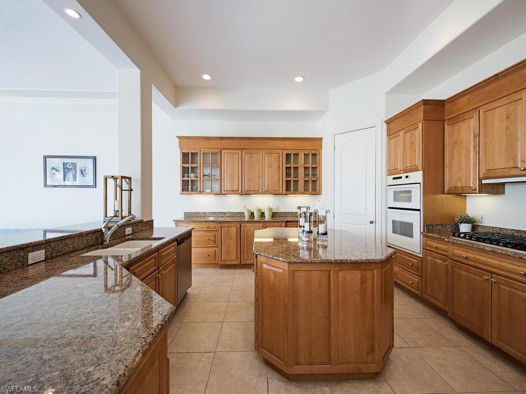 ROYAL HARBOR - Residential