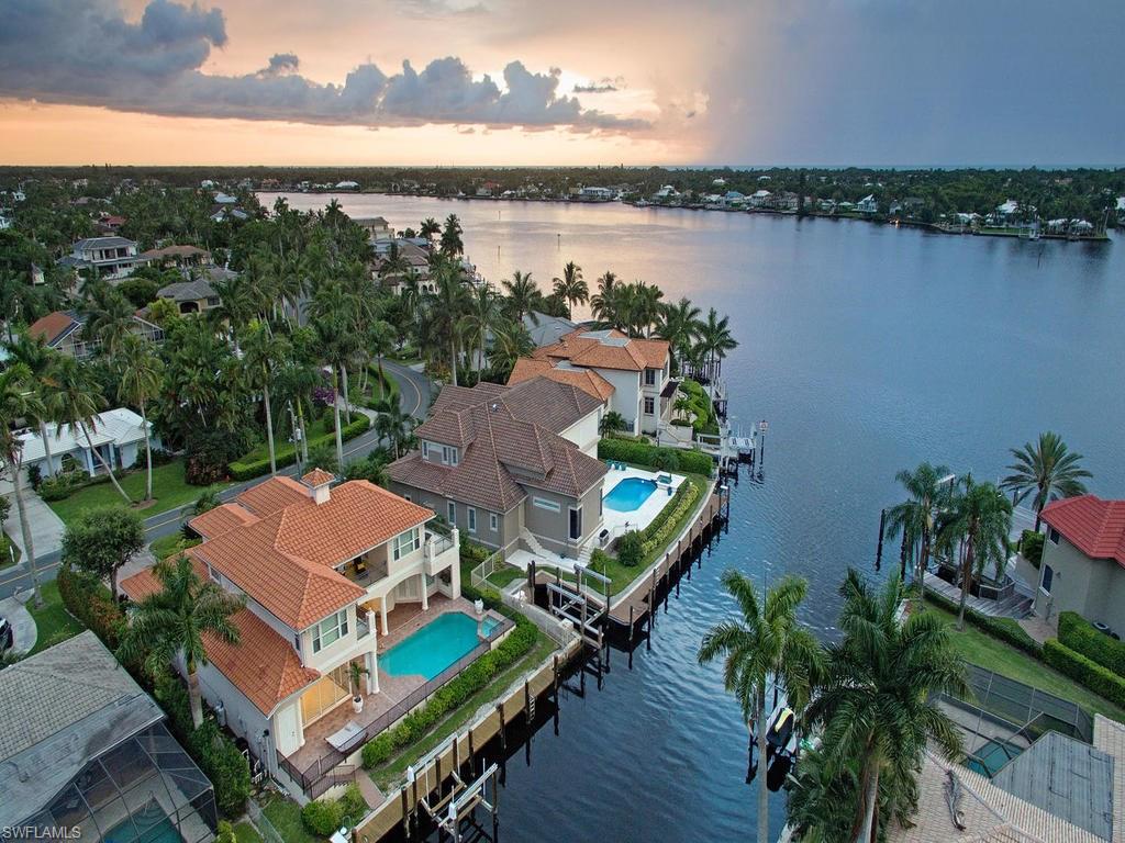 ROYAL HARBOR - Residential