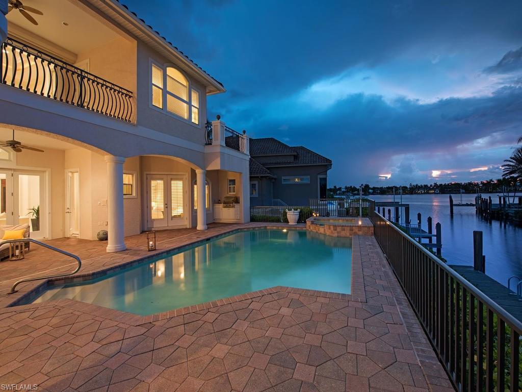 ROYAL HARBOR - Residential