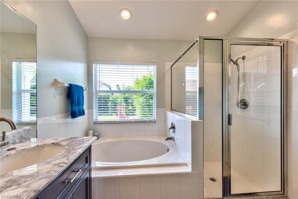 FOUNTAIN LAKES - Residential Lease