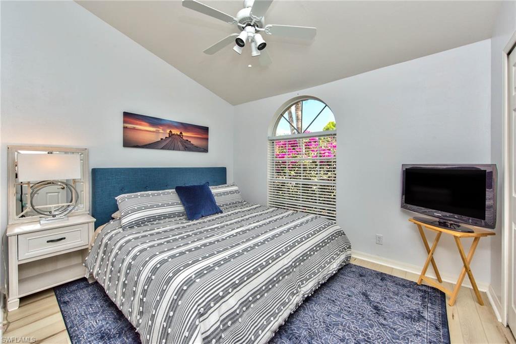 FOUNTAIN LAKES - Residential Lease