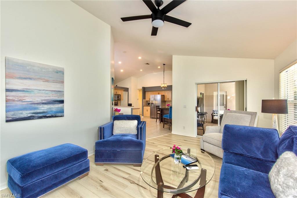 FOUNTAIN LAKES - Residential Lease