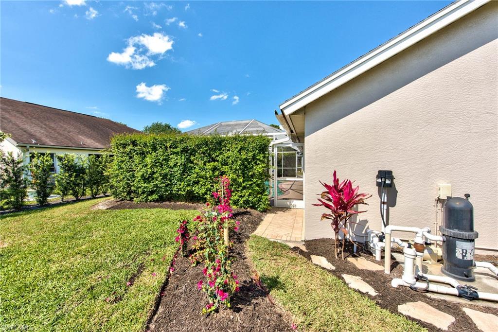 FOUNTAIN LAKES - Residential Lease