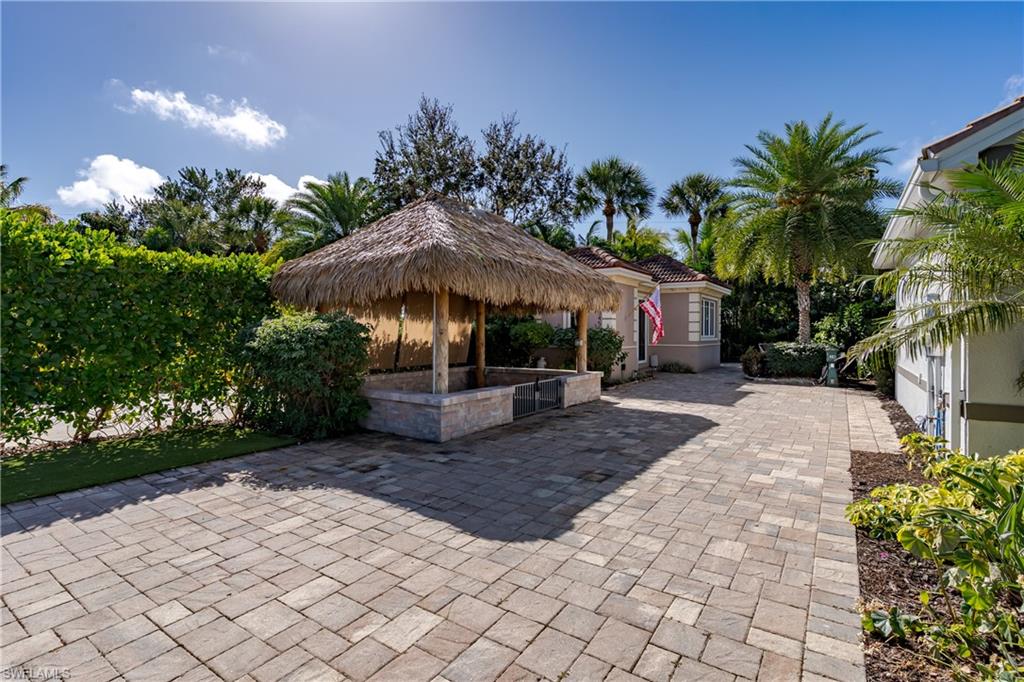 NAPLES MOTORCOACH RESORT - Land