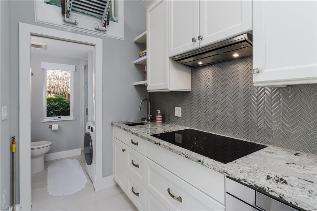 NAPLES MOTORCOACH RESORT - Land