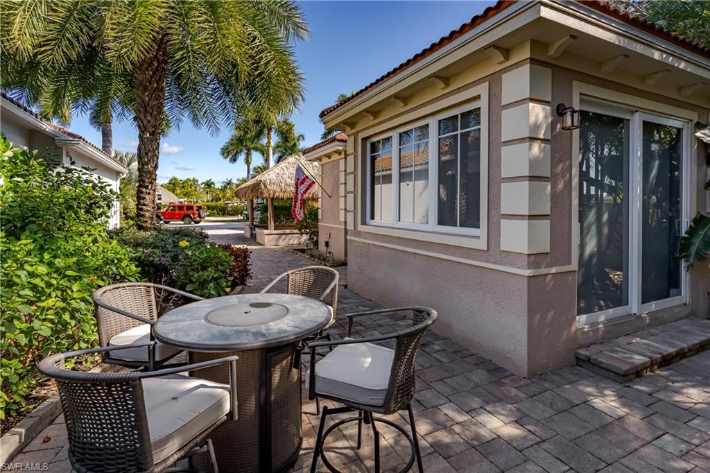 NAPLES MOTORCOACH RESORT - Land