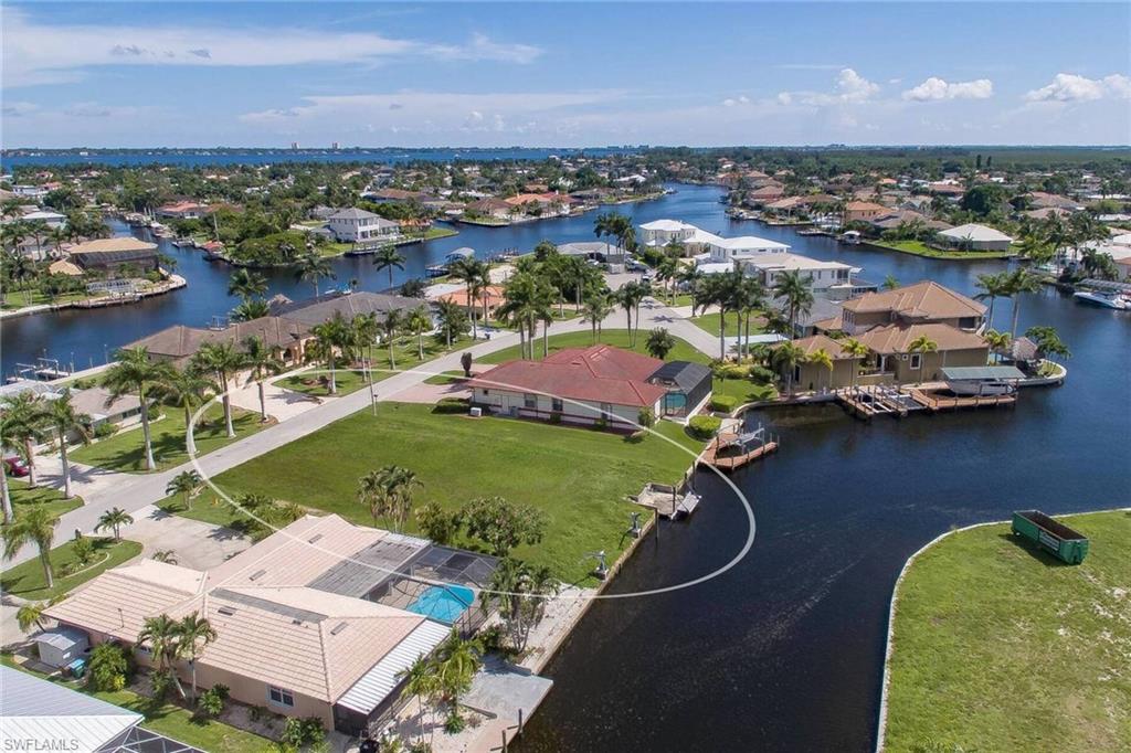 CAPE CORAL - Land