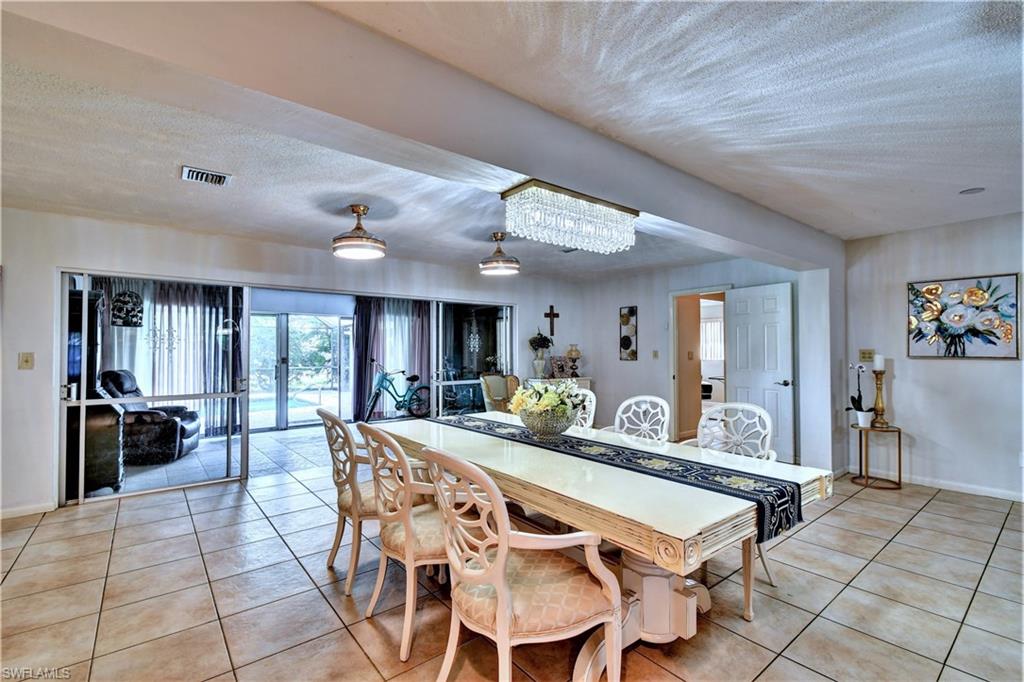 COUNTRY CLUB ESTATES - Residential