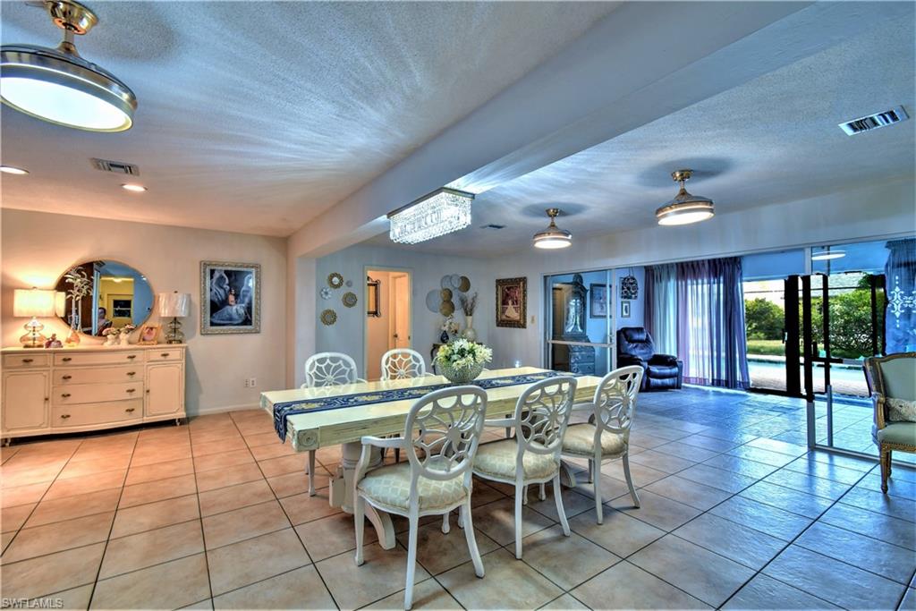 COUNTRY CLUB ESTATES - Residential