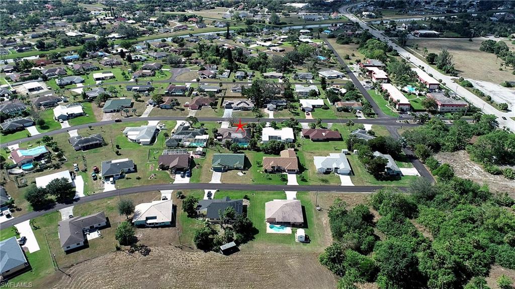 COUNTRY CLUB ESTATES - Residential