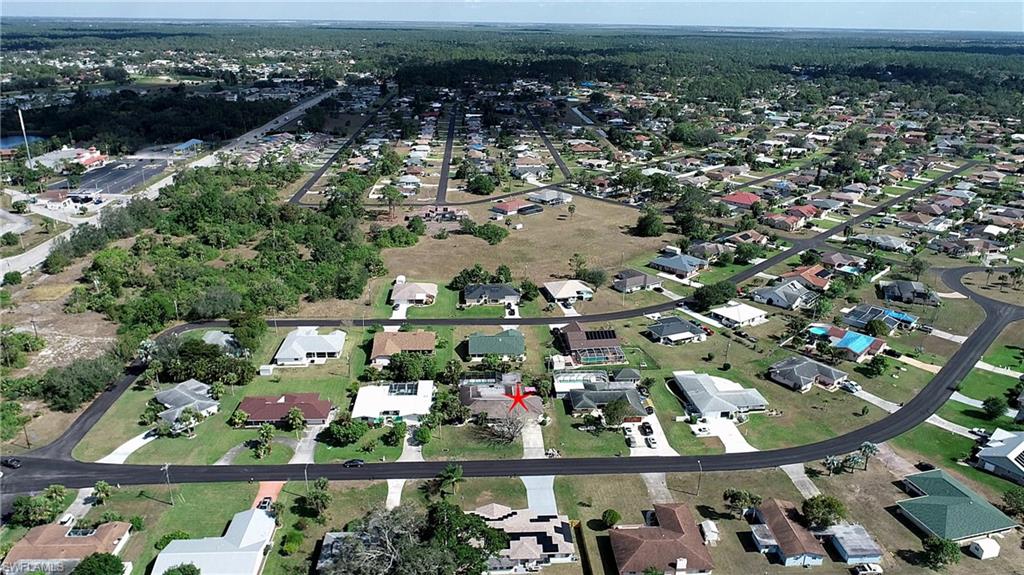 COUNTRY CLUB ESTATES - Residential