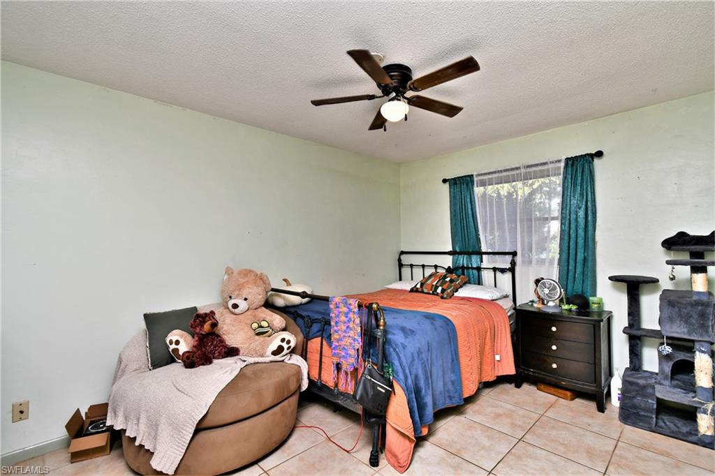 COUNTRY CLUB ESTATES - Residential