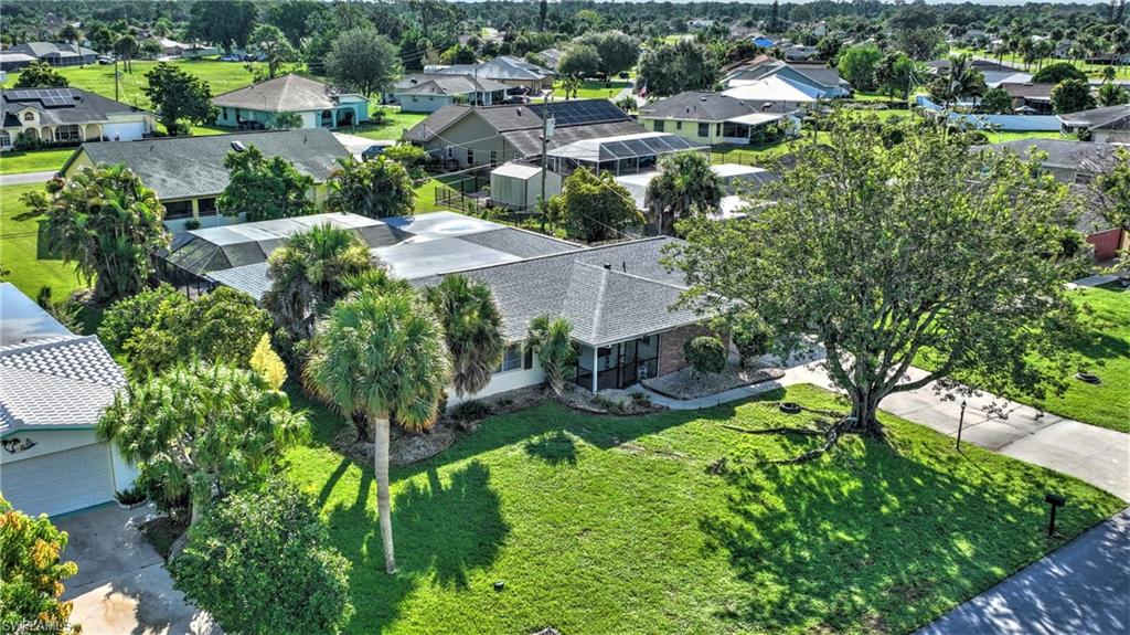 COUNTRY CLUB ESTATES - Residential