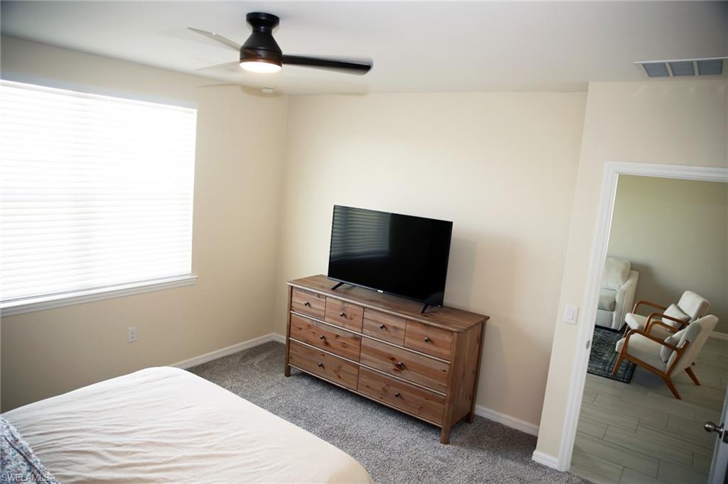 CRESCENT LAKES - Residential