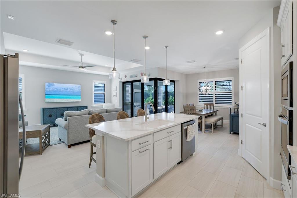 MANATEE COVE - Residential