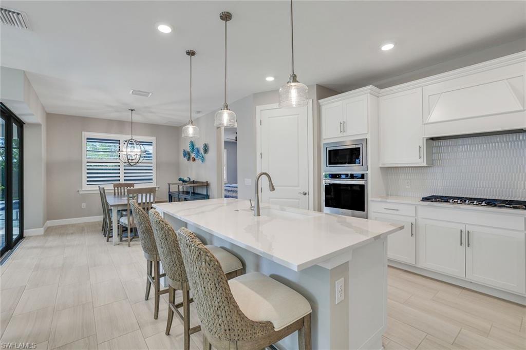 MANATEE COVE - Residential