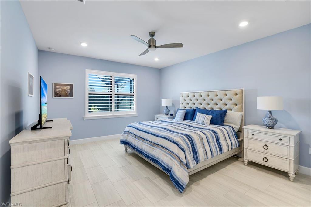 MANATEE COVE - Residential