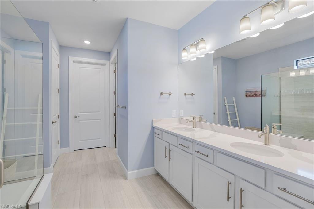 MANATEE COVE - Residential