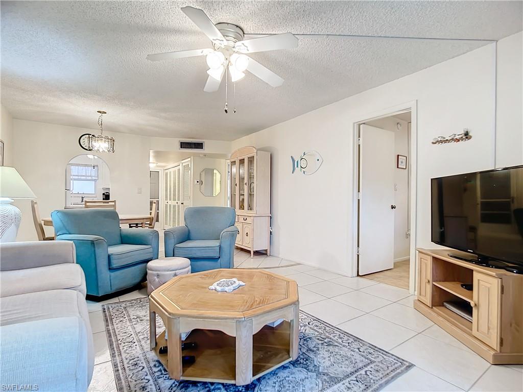 TURTLE LAKE GOLF COLONY - Residential Lease