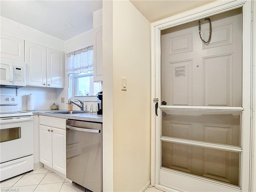 TURTLE LAKE GOLF COLONY - Residential Lease