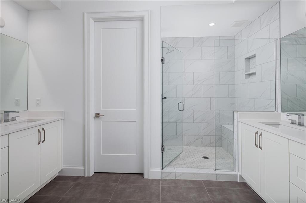 ELEVEN ELEVEN CENTRAL - Residential Lease