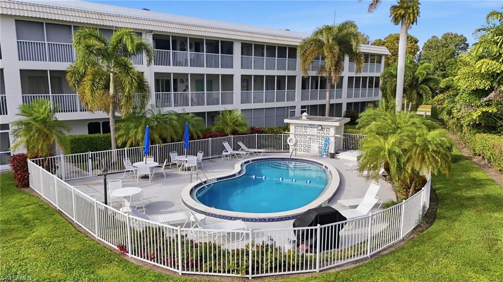 RIVIERA AT MOORINGS - Residential