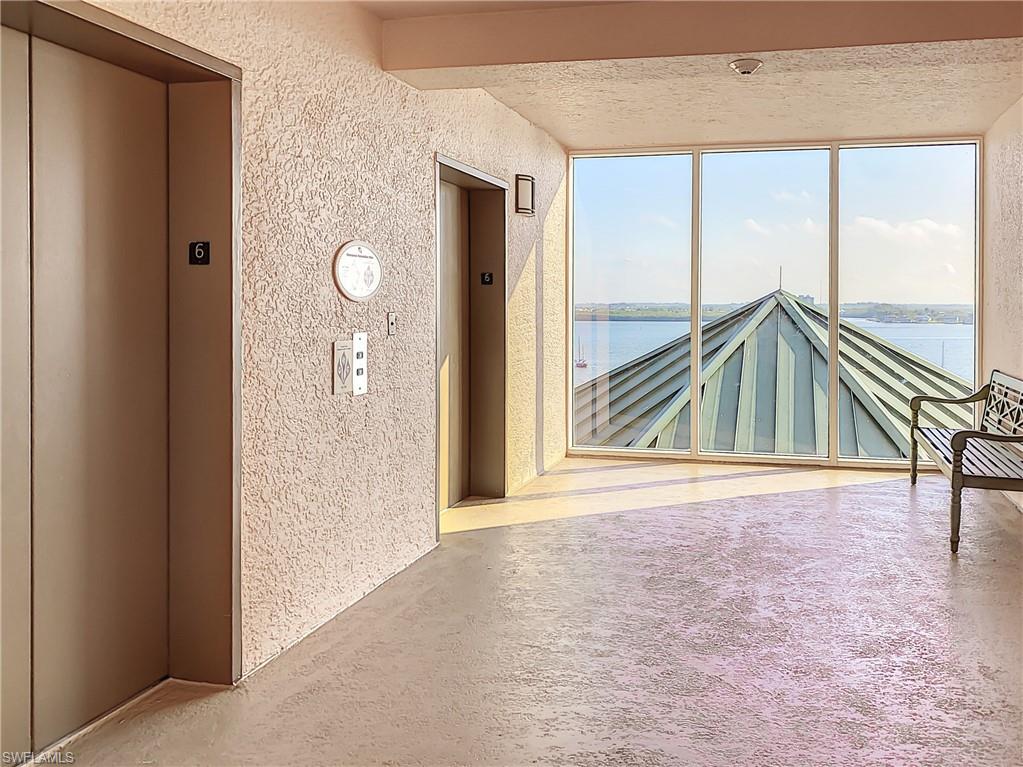 WHITE SAND VILLAS - Residential