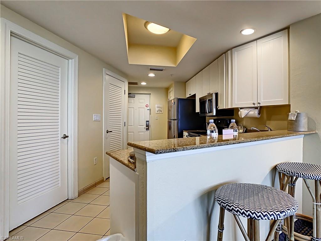 WHITE SAND VILLAS - Residential