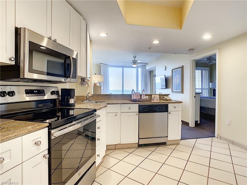 WHITE SAND VILLAS - Residential