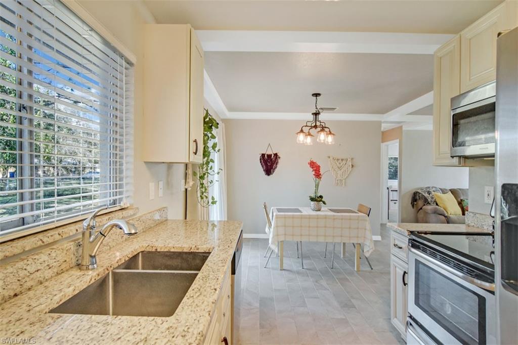 FORT MYERS SHORES - Residential