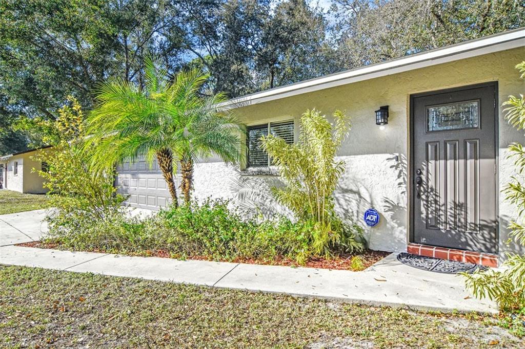 FORT MYERS SHORES - Residential