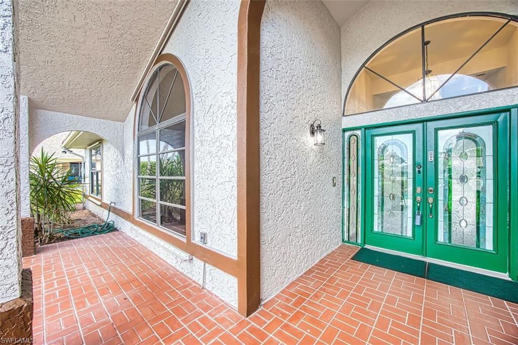 TOWN AND RIVER - Residential