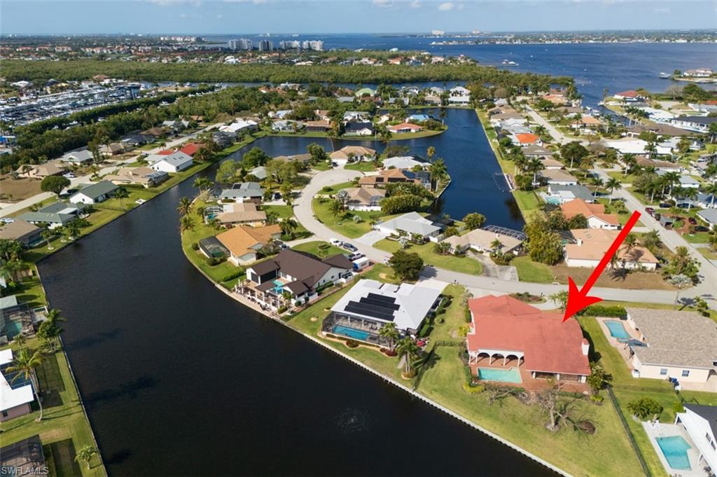 TOWN AND RIVER - Residential