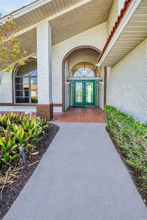 TOWN AND RIVER - Residential