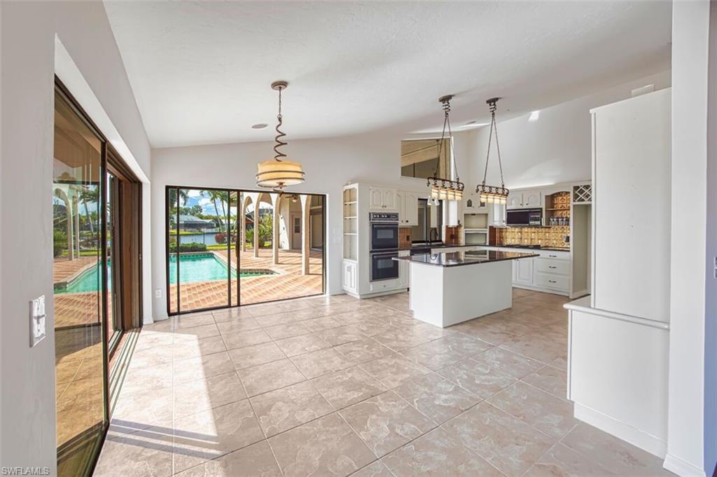 TOWN AND RIVER - Residential