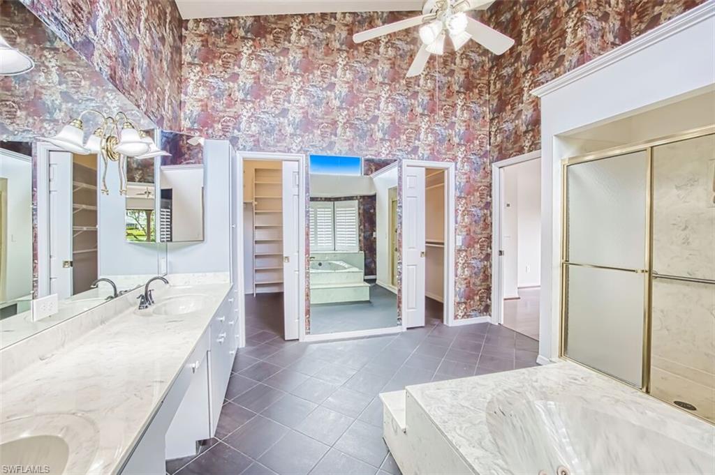 TOWN AND RIVER - Residential