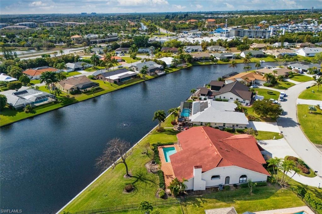 TOWN AND RIVER - Residential