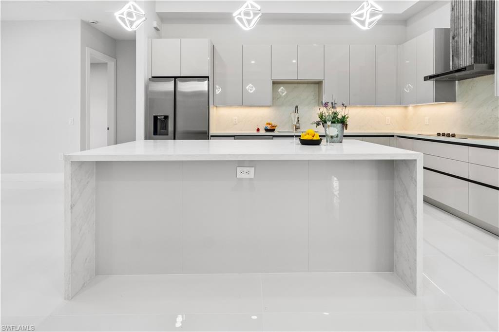 GOLDEN GATE ESTATES - Residential