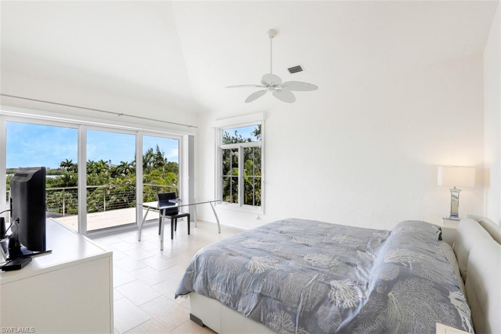 SOUTHPORT ON THE BAY - Residential