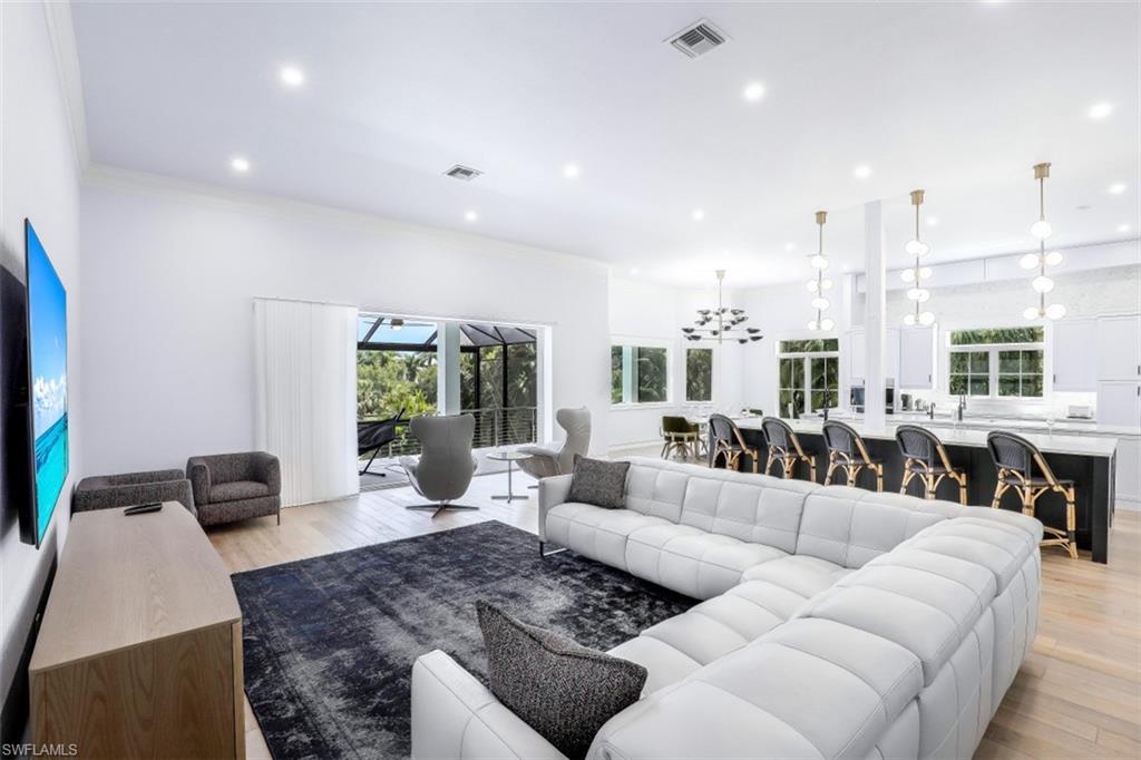 SOUTHPORT ON THE BAY - Residential