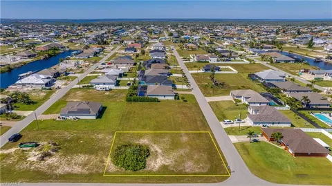 3300 NW 1st Ter, Cape Coral, FL 33993 - #: 223078389
