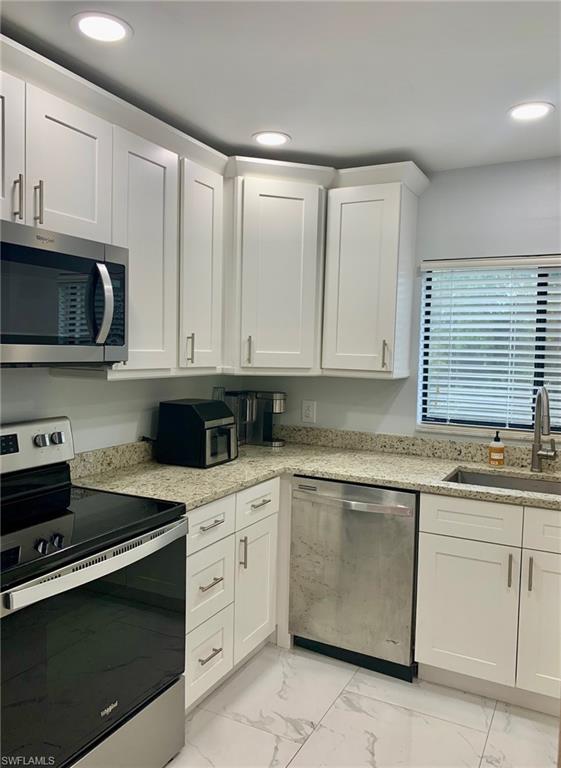 9640 Windsor Gardens LN 201