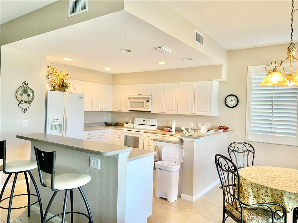 OXFORD POINTE - Residential